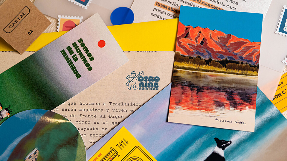 La carta y todos los artefactos en imagen, desordenados.